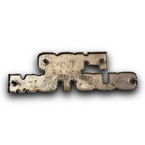 1978 1979 Ford Truck F100 Custom Emblem Fender Badge OEM - Picture 2 of 3